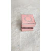 8.8.8 alt üst pembe üzerine gold baskılı kutu iç asetat